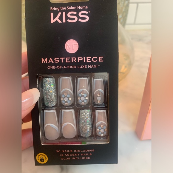 Nail Bundle - Picture 4 of 7